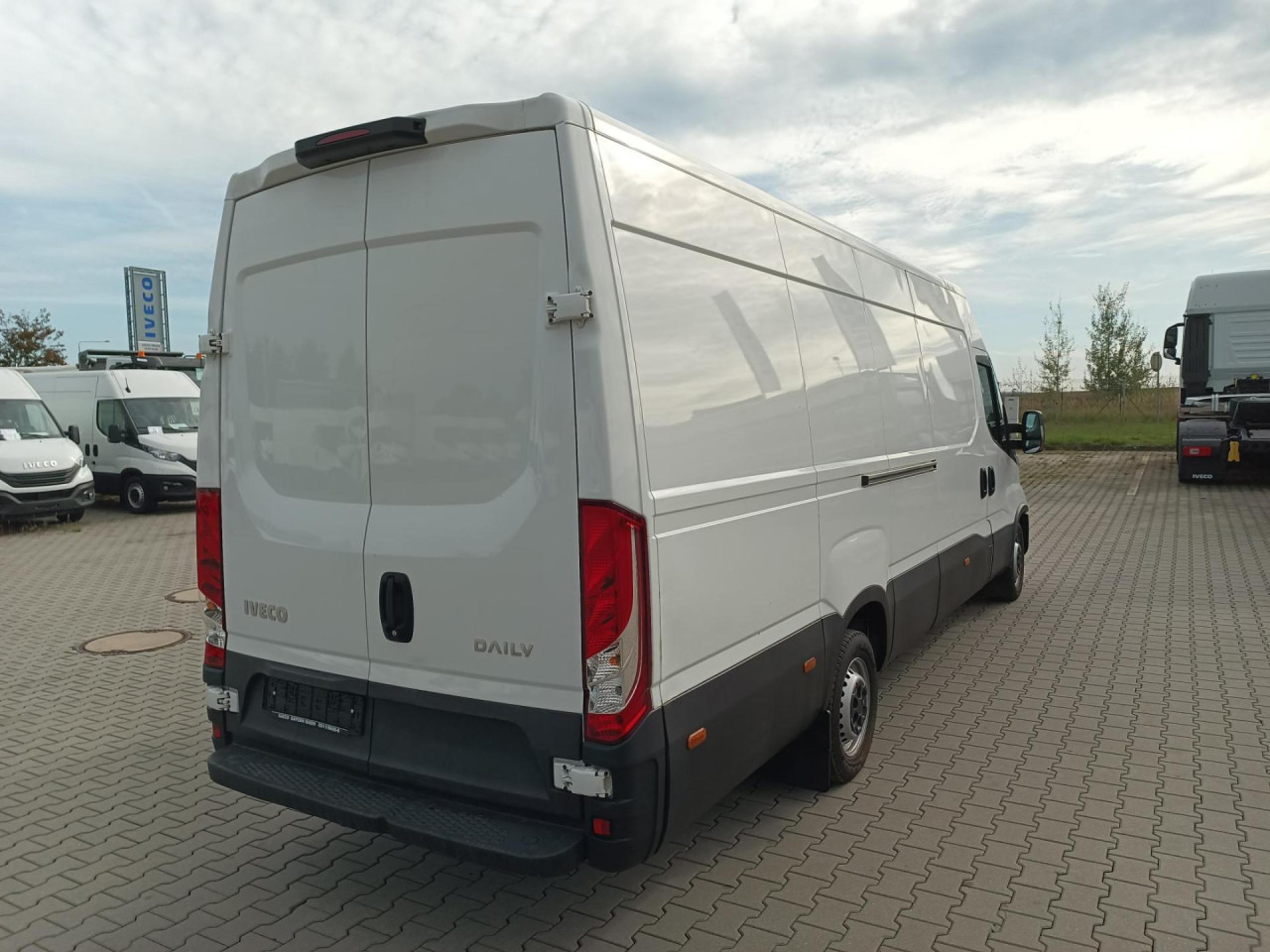 Leasing IVECO Daily 35S16A8V IVECO Daily 35S16A8V: afbeelding 10