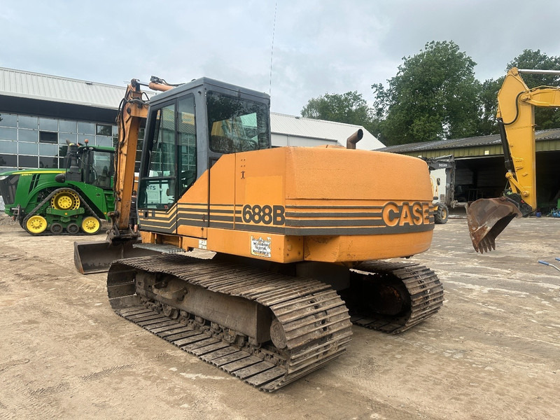 Case 688 B 16 ton - Rupsgraafmachine: afbeelding 5 Case 688 B 16 ton - Rupsgraafmachine: afbeelding 5