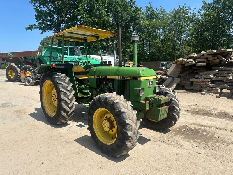 John Deere 1640 4x4 - Portaaltractor: afbeelding 2 John Deere 1640 4x4 - Portaaltractor: afbeelding 2