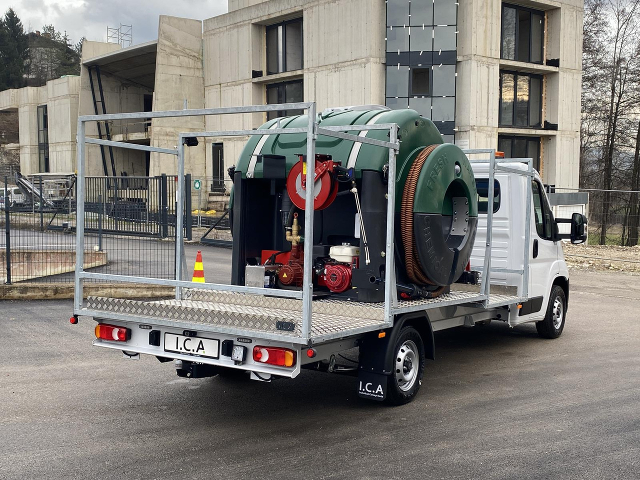 CITROEN JUMPER 1+2 180KM | WC AUFBAU + WC PUMPE - Bestelwagen open laadbak: afbeelding 3 CITROEN JUMPER 1+2 180KM | WC AUFBAU + WC PUMPE - Bestelwagen open laadbak: afbeelding 3