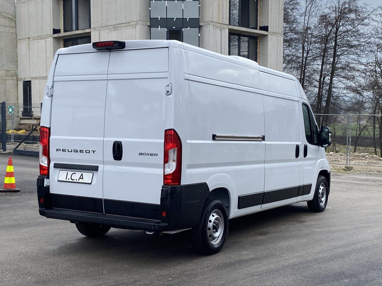 PEUGEOT BOXER L3H2 180PS CONFORT 335 / FRISCHDIENST BIS 0 + KONVEKTA FK2321 12-230V - Koelwagen: afbeelding 4 PEUGEOT BOXER L3H2 180PS CONFORT 335 / FRISCHDIENST BIS 0 + KONVEKTA FK2321 12-230V - Koelwagen: afbeelding 4