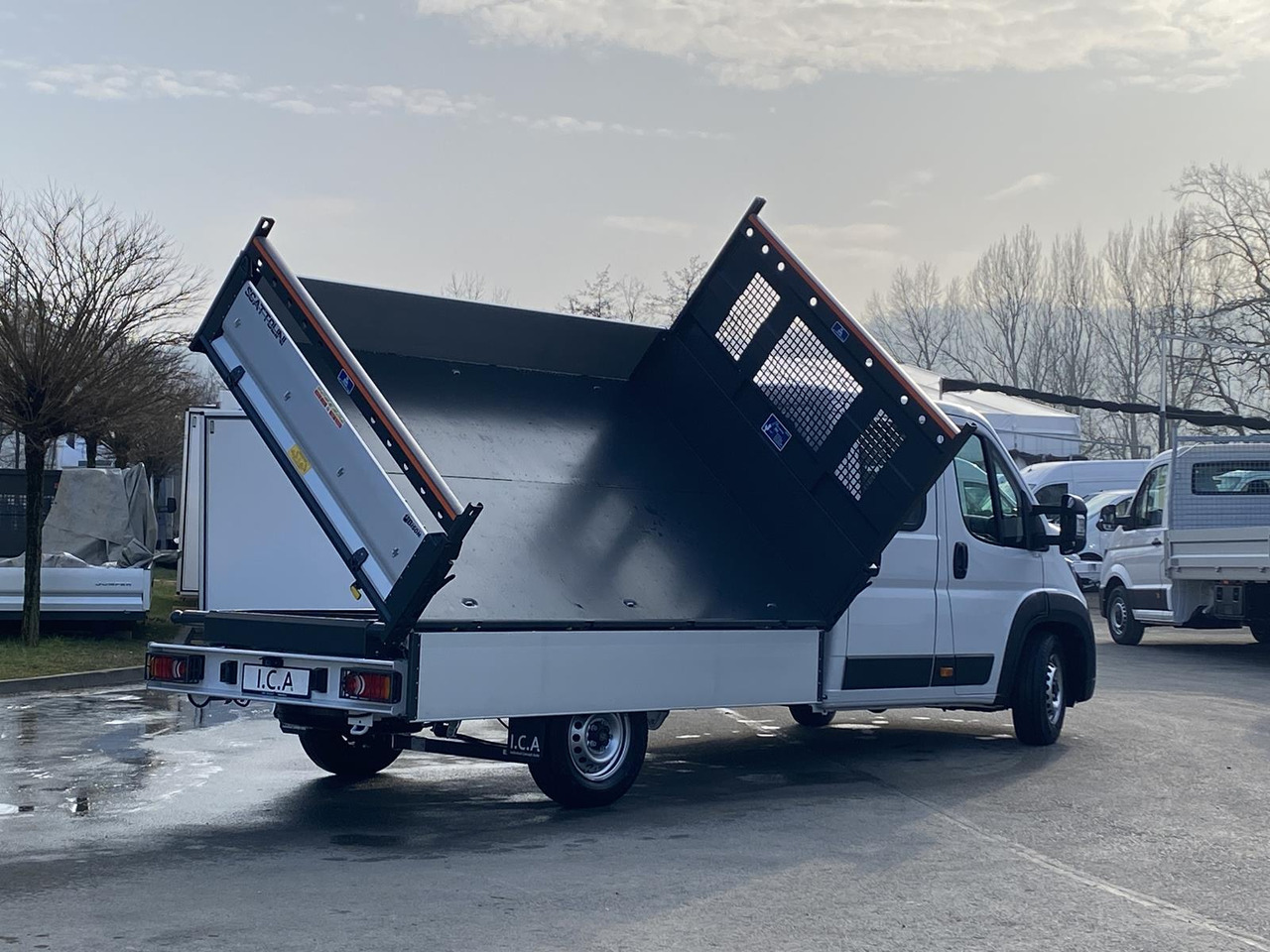 PEUGEOT BOXER L4 DOKA 180 PS | SCATTOLINI DREISEITENKIPPER 3150MM - Kipper bestelwagen, Bestelwagen met dubbele cabine: afbeelding 4 PEUGEOT BOXER L4 DOKA 180 PS | SCATTOLINI DREISEITENKIPPER 3150MM - Kipper bestelwagen, Bestelwagen met dubbele cabine: afbeelding 4