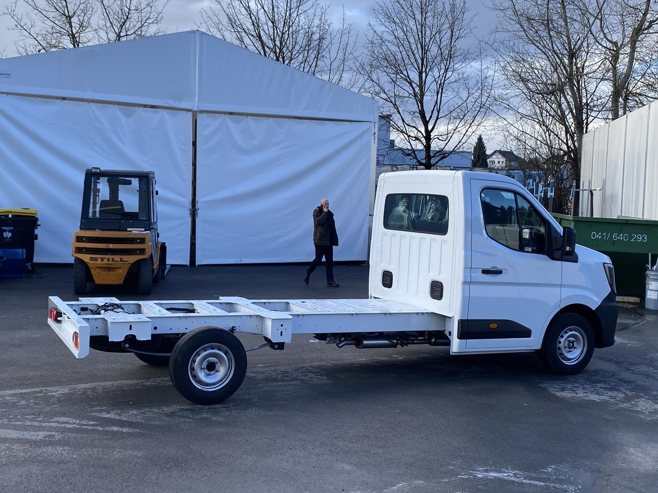 RENAULT NEW MASTER L3 170PS 1+2 PRITSCHE PLANE 4300MM - Schuifzeilen bestelwagen: afbeelding 2 RENAULT NEW MASTER L3 170PS 1+2 PRITSCHE PLANE 4300MM - Schuifzeilen bestelwagen: afbeelding 2