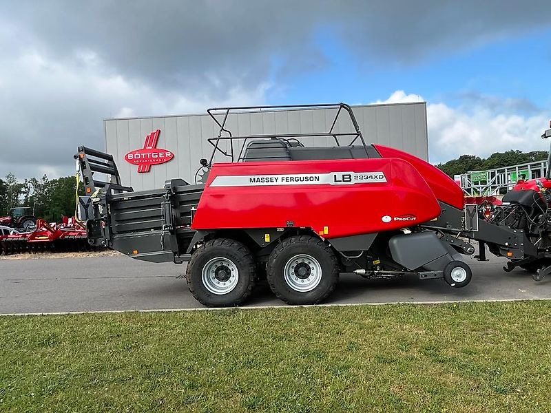 Massey Ferguson MF 2234 XDTC mit Schneidwerk "NEW" - Vierkante balenpers: afbeelding 1 Massey Ferguson MF 2234 XDTC mit Schneidwerk "NEW" - Vierkante balenpers: afbeelding 1