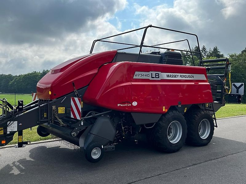 Massey Ferguson MF 2234 XDTC mit Schneidwerk "NEW" - Vierkante balenpers: afbeelding 2 Massey Ferguson MF 2234 XDTC mit Schneidwerk "NEW" - Vierkante balenpers: afbeelding 2