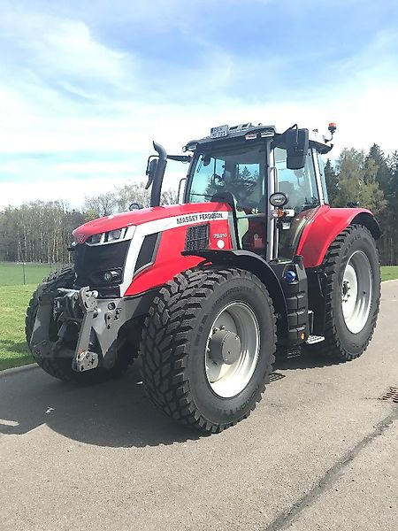 Massey Ferguson MF 7S210 Dyna-VT - Tractor: afbeelding 1 Massey Ferguson MF 7S210 Dyna-VT - Tractor: afbeelding 1