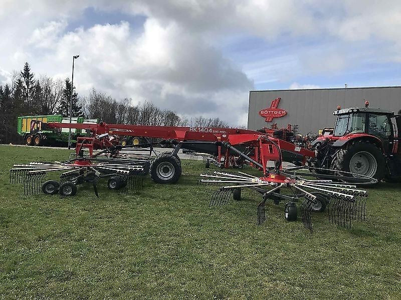 Massey Ferguson MF RK 1404 TRC-PRO / FELLA JURAS 14055 PRO - Hooischudder: afbeelding 2 Massey Ferguson MF RK 1404 TRC-PRO / FELLA JURAS 14055 PRO - Hooischudder: afbeelding 2
