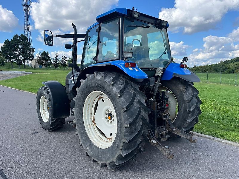 New Holland TS 115 - Tractor: afbeelding 2 New Holland TS 115 - Tractor: afbeelding 2