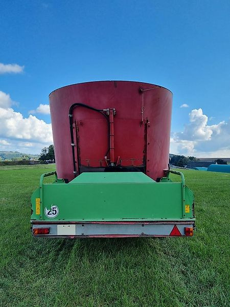 Strautmann Verti-Mix 1050 - Voermengwagen: afbeelding 4 Strautmann Verti-Mix 1050 - Voermengwagen: afbeelding 4