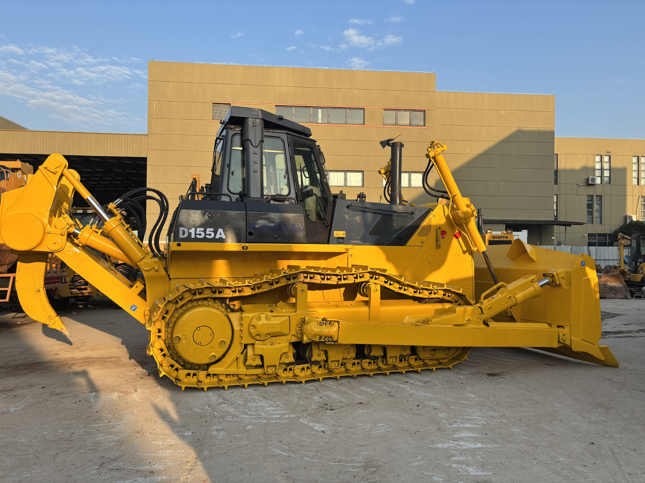 KOMATSU Excavadora Used Bulldozer Dozer D155A Tractor in Excellent Work Performance - Bulldozer: afbeelding 4 KOMATSU Excavadora Used Bulldozer Dozer D155A Tractor in Excellent Work Performance - Bulldozer: afbeelding 4