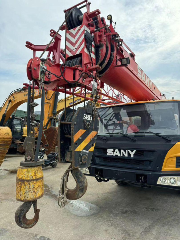 Sany Used Truck Crane 25 Ton with Excellent Work Performance and 1 year Warrenty - Mobiele kraan: afbeelding 3 Sany Used Truck Crane 25 Ton with Excellent Work Performance and 1 year Warrenty - Mobiele kraan: afbeelding 3