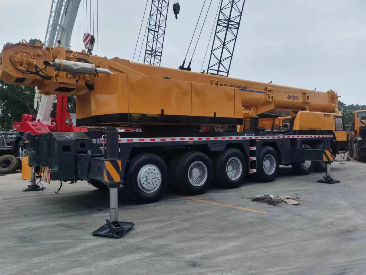 XCMG Truck Crane XCMG QY100K QY100K-II Telescopic Boom 100 Ton in Hight Quality for Sale - Mobiele kraan: afbeelding 4 XCMG Truck Crane XCMG QY100K QY100K-II Telescopic Boom 100 Ton in Hight Quality for Sale - Mobiele kraan: afbeelding 4