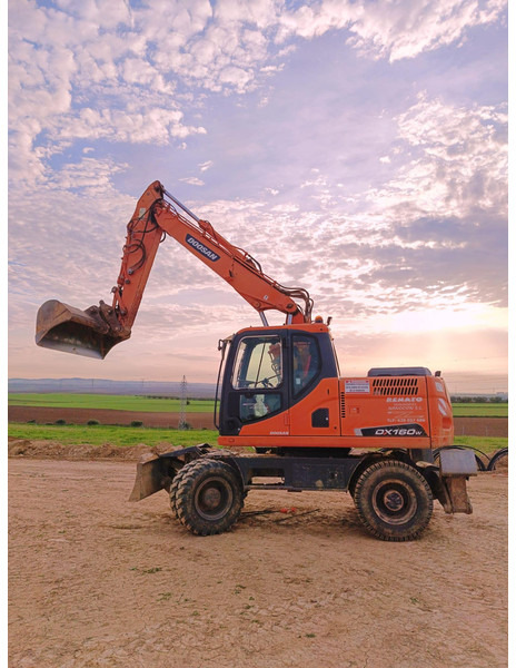 Doosan DX140W-3 *coming soon* - Mobiele graafmachine: afbeelding 1 Doosan DX140W-3 *coming soon* - Mobiele graafmachine: afbeelding 1