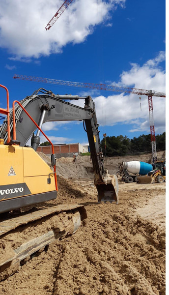 Volvo EC220EL - Rupsgraafmachine: afbeelding 4 Volvo EC220EL - Rupsgraafmachine: afbeelding 4