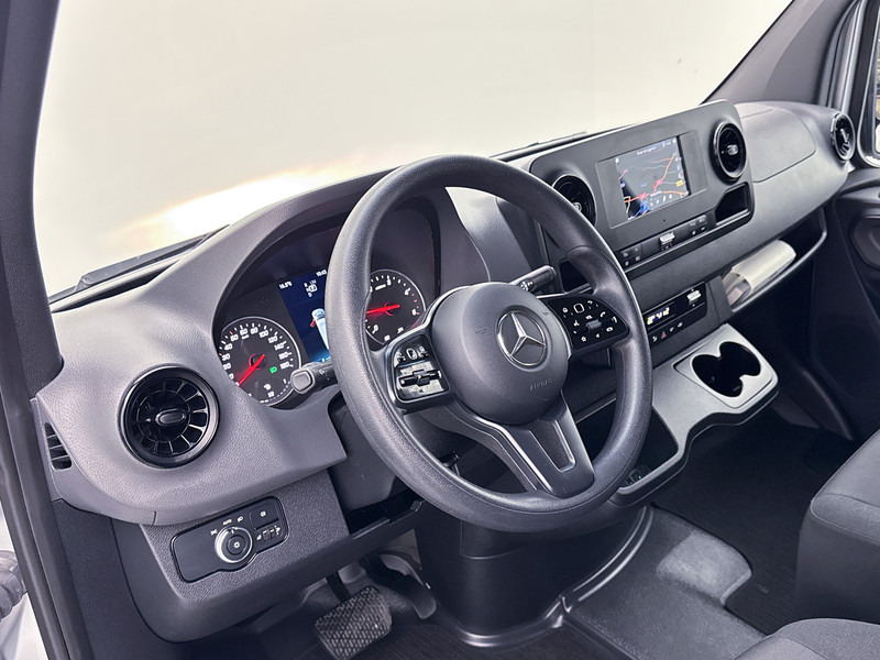 Mercedes-Benz Sprinter 317 1.9 CDI L3H2 3500kg trekgewicht Navigatie Achteruitrijcamera Apple Carplay/Android Auto Betimmering Cruise Control - Kleine bestelwagen: afbeelding 5 Mercedes-Benz Sprinter 317 1.9 CDI L3H2 3500kg trekgewicht Navigatie Achteruitrijcamera Apple Carplay/Android Auto Betimmering Cruise Control - Kleine bestelwagen: afbeelding 5
