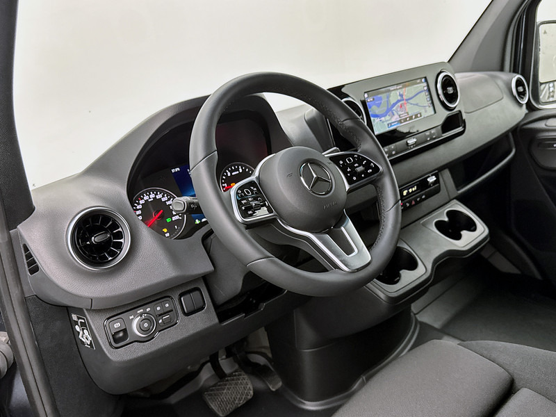 Mercedes-Benz Sprinter 419 1.9 L2H2 Vol opties Adaptieve cruise control 360 Camera Softclose + schuifdeur - Kleine bestelwagen: afbeelding 5 Mercedes-Benz Sprinter 419 1.9 L2H2 Vol opties Adaptieve cruise control 360 Camera Softclose + schuifdeur - Kleine bestelwagen: afbeelding 5