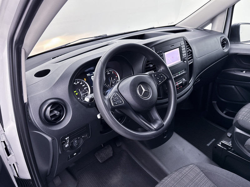 Mercedes-Benz Vito 114 CDI Lang Navigatie L2 Achteruitrijcamera Betimmering Cruise Control - Kleine bestelwagen: afbeelding 5 Mercedes-Benz Vito 114 CDI Lang Navigatie L2 Achteruitrijcamera Betimmering Cruise Control - Kleine bestelwagen: afbeelding 5