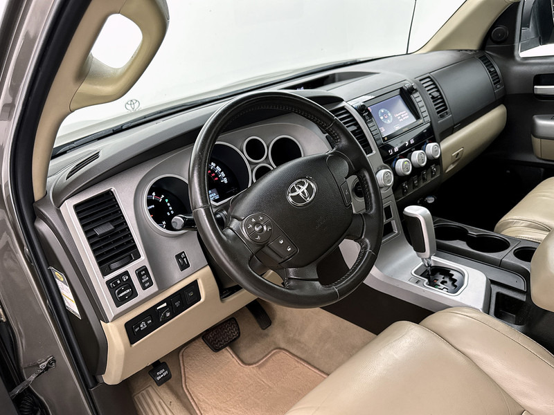 Toyota Tundra 5.7 V8 Double Cab LPG Marge Leder Schuif/kantel dak Toneau cover Climate control - Pick-up, Bestelwagen met dubbele cabine: afbeelding 4 Toyota Tundra 5.7 V8 Double Cab LPG Marge Leder Schuif/kantel dak Toneau cover Climate control - Pick-up, Bestelwagen met dubbele cabine: afbeelding 4
