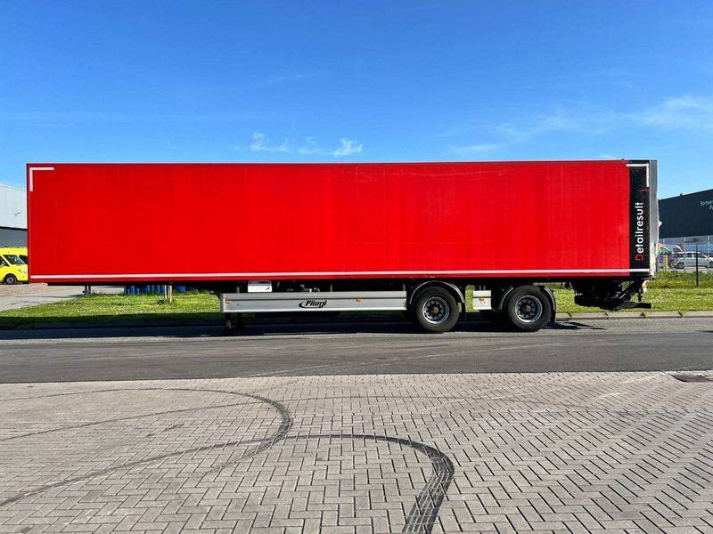 Fliegl SZS 350 Gesloten oplegger 2 Axle / / drum brakes - Gesloten oplegger: afbeelding 2 Fliegl SZS 350 Gesloten oplegger 2 Axle / / drum brakes - Gesloten oplegger: afbeelding 2