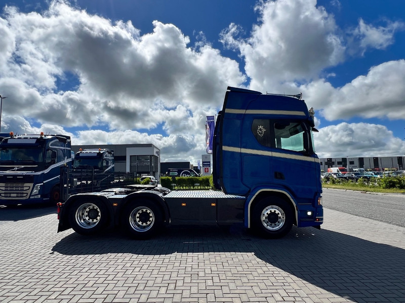 Scania R500 NGS 6x2 Trekker Retarder / Full Air / Special interior - Trekker: afbeelding 4 Scania R500 NGS 6x2 Trekker Retarder / Full Air / Special interior - Trekker: afbeelding 4