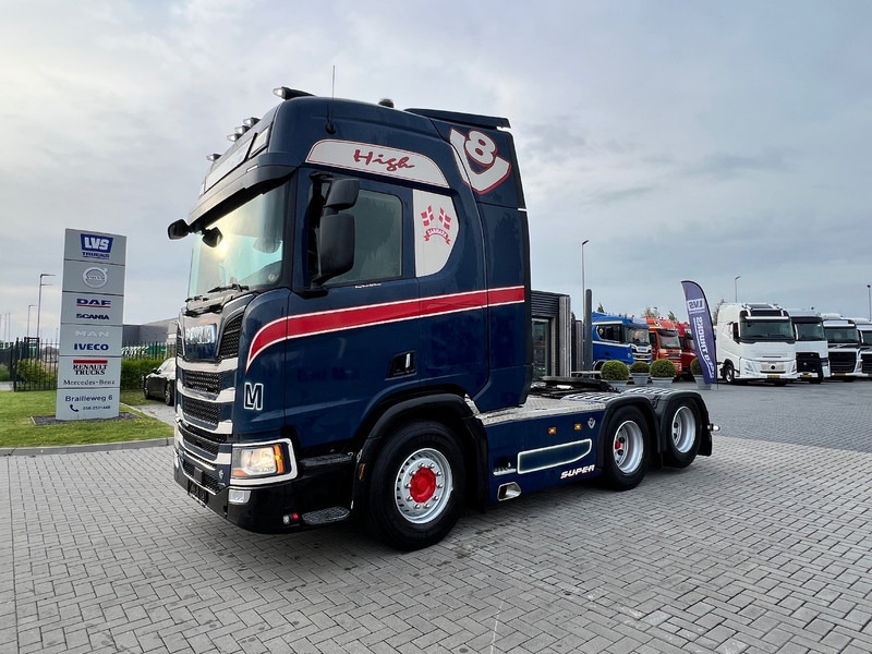 Scania R520 V8 6x2 Trekker WB 295 / Hydraulic / Full Air / Double Boogie - Trekker: afbeelding 1 Scania R520 V8 6x2 Trekker WB 295 / Hydraulic / Full Air / Double Boogie - Trekker: afbeelding 1