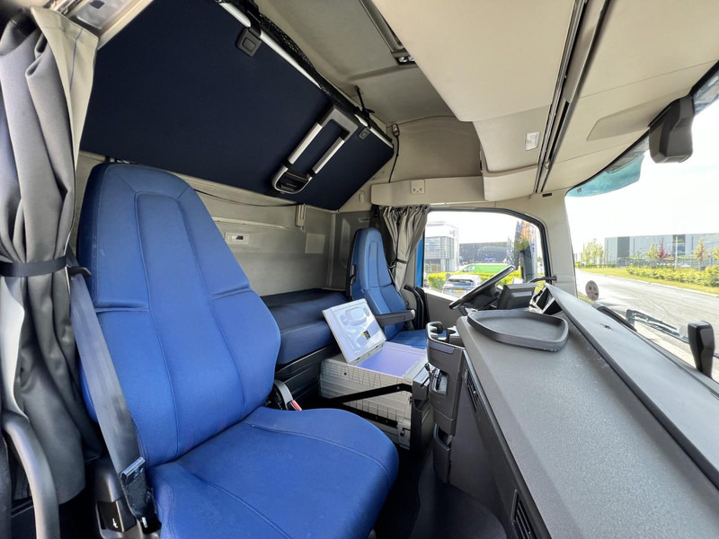 Trekker Volvo FH 460 4x2 trekker Globetrotter / 2x Fuel Tank: afbeelding 15 Trekker Volvo FH 460 4x2 trekker Globetrotter / 2x Fuel Tank: afbeelding 15