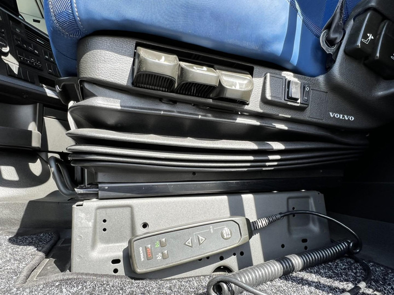 Trekker Volvo FH 460 4x2 trekker Globetrotter / 2x Fuel Tank: afbeelding 18 Trekker Volvo FH 460 4x2 trekker Globetrotter / 2x Fuel Tank: afbeelding 18