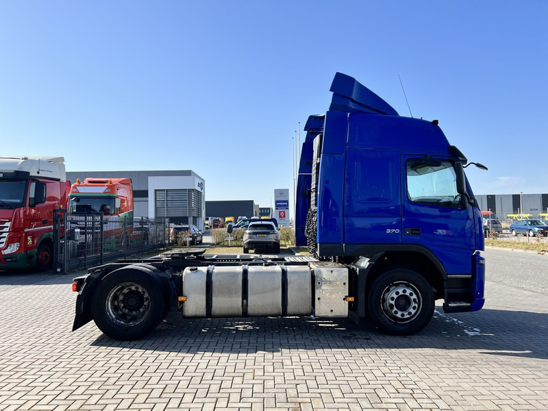 Volvo FM 370 4x2 trekker Globetrotter / Euro 5 /NEW TUV - Trekker: afbeelding 4 Volvo FM 370 4x2 trekker Globetrotter / Euro 5 /NEW TUV - Trekker: afbeelding 4