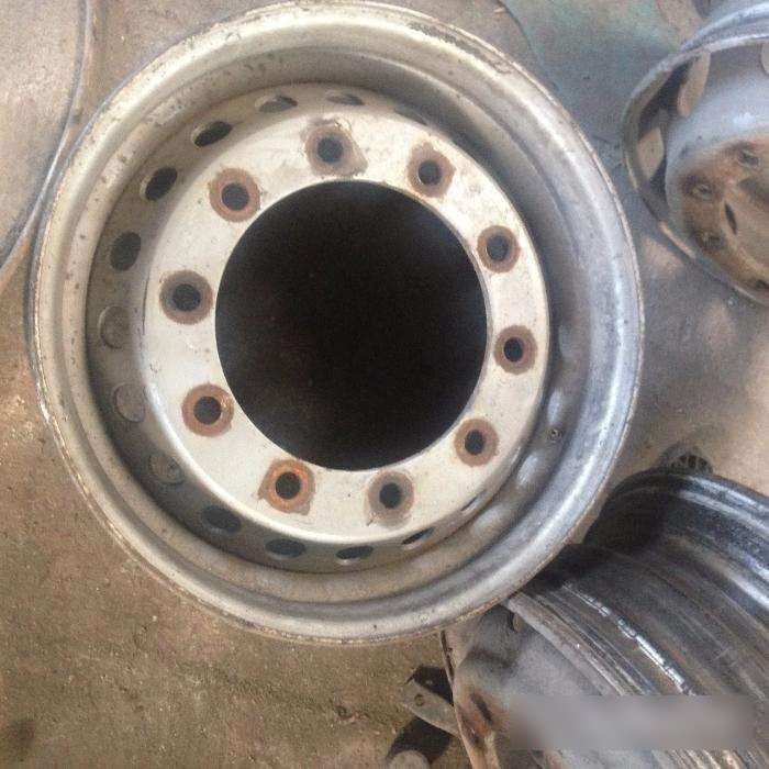 Alcoa Jante fier / aluminiu pentru autotractoare sau semiremorci 22,5 - Velg voor Vrachtwagen: afbeelding 3 Alcoa Jante fier / aluminiu pentru autotractoare sau semiremorci 22,5 - Velg voor Vrachtwagen: afbeelding 3