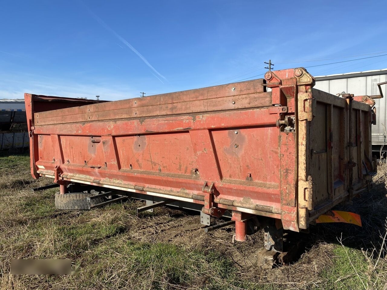 Hyva Bena 6x4 cu semissiu si cilindru : 4,9 m lungime semisasiu pentr - Frame/ Chassis voor Vrachtwagen: afbeelding 3 Hyva Bena 6x4 cu semissiu si cilindru : 4,9 m lungime semisasiu pentr - Frame/ Chassis voor Vrachtwagen: afbeelding 3