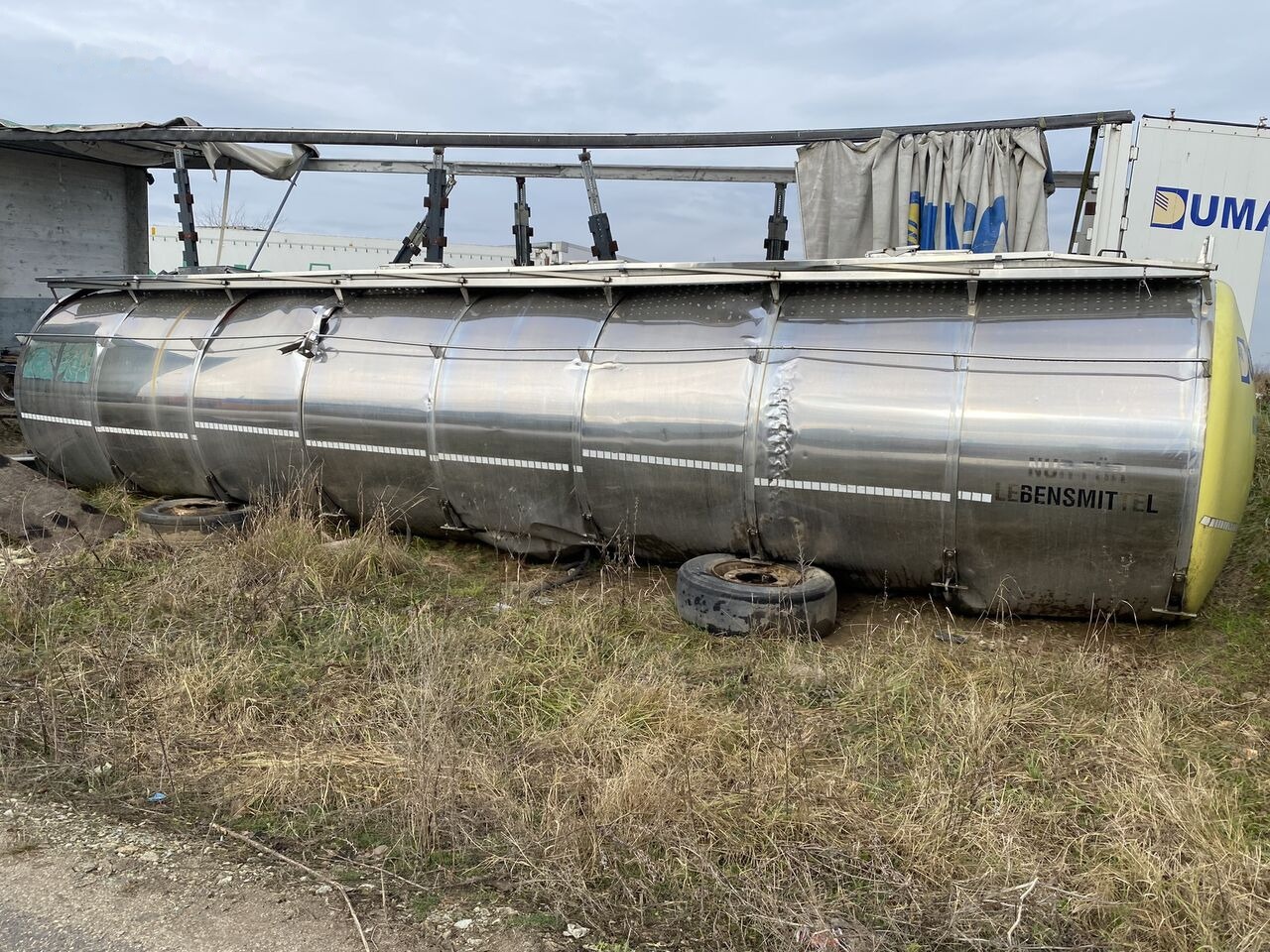 Magyar REZERVOR CISTERNA INOX ALIMENTAR in stare buna - Tankcontainer: afbeelding 4 Magyar REZERVOR CISTERNA INOX ALIMENTAR in stare buna - Tankcontainer: afbeelding 4