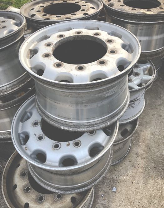 Mercedes-Benz Janta camion 22,5 fier SH - Velg voor Vrachtwagen: afbeelding 1 Mercedes-Benz Janta camion 22,5 fier SH - Velg voor Vrachtwagen: afbeelding 1