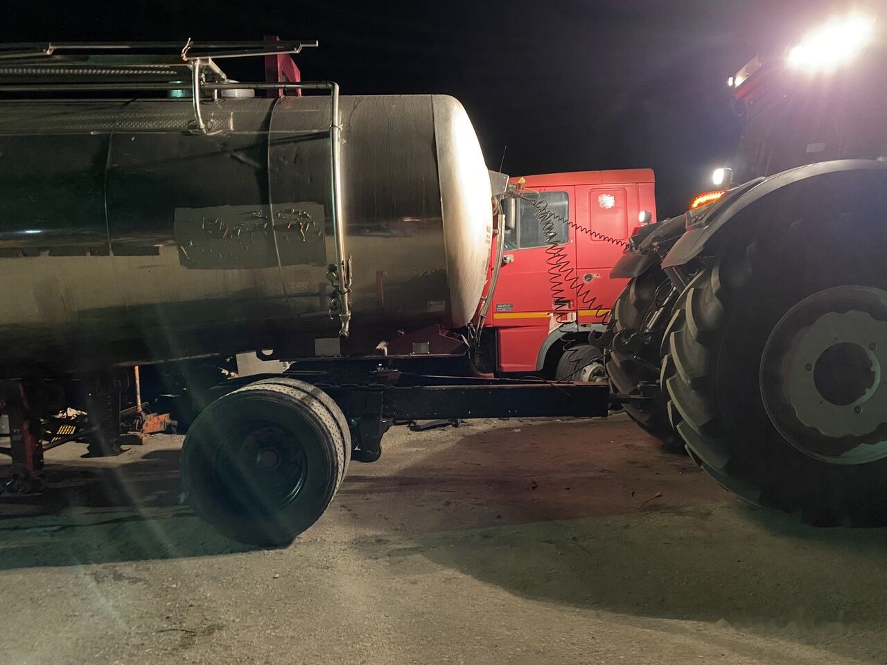 Dolly remorcare PERIDOC Tractor AgroLand DOLLY Schmitz Rotos - Onderdelen voor Aanhangwagen: afbeelding 4 Dolly remorcare PERIDOC Tractor AgroLand DOLLY Schmitz Rotos - Onderdelen voor Aanhangwagen: afbeelding 4