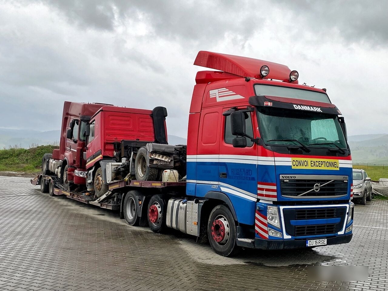 Volvo FH12 420 68T Euro 5 6x2 - Trekker: afbeelding 1 Volvo FH12 420 68T Euro 5 6x2 - Trekker: afbeelding 1