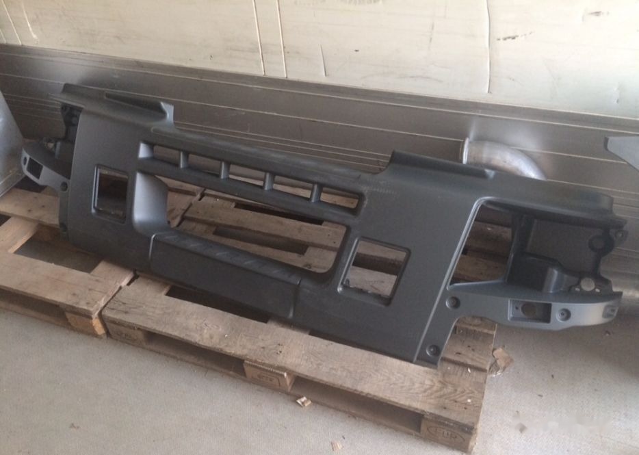Vand bara Renault Dxi Premium NOUA truck - Bumper voor Vrachtwagen: afbeelding 1 Vand bara Renault Dxi Premium NOUA truck - Bumper voor Vrachtwagen: afbeelding 1
