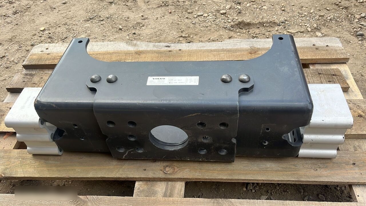 Volvo TRAVERSA type tm 190/63 CODE 21524799 truck - Koppelschotel voor Vrachtwagen: afbeelding 1 Volvo TRAVERSA type tm 190/63 CODE 21524799 truck - Koppelschotel voor Vrachtwagen: afbeelding 1