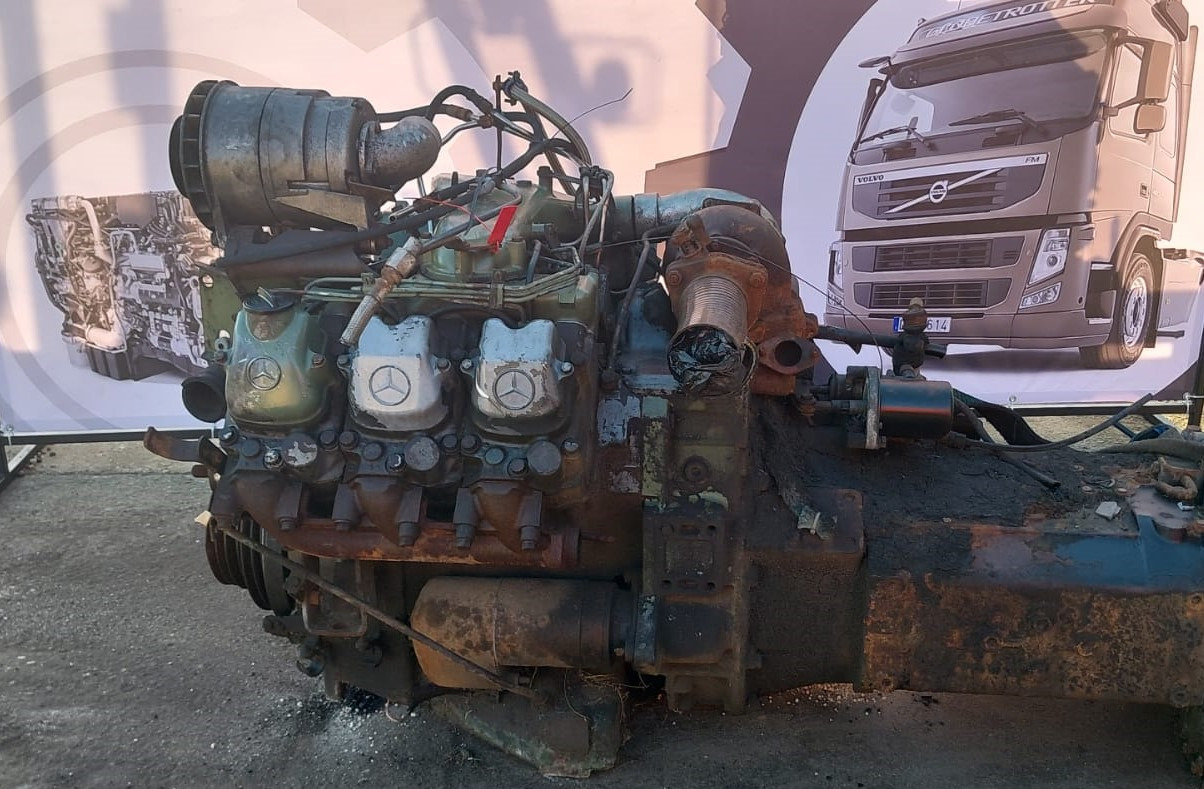 Mercedes-Benz OM441 A Mercedes-Benz truck - Motor voor Vrachtwagen: afbeelding 2 Mercedes-Benz OM441 A Mercedes-Benz truck - Motor voor Vrachtwagen: afbeelding 2