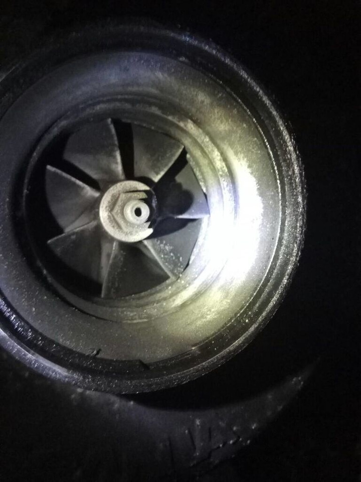 Scania DC1214 HPI Scania R 420 HPI E3 - Motor voor Vrachtwagen: afbeelding 4 Scania DC1214 HPI Scania R 420 HPI E3 - Motor voor Vrachtwagen: afbeelding 4