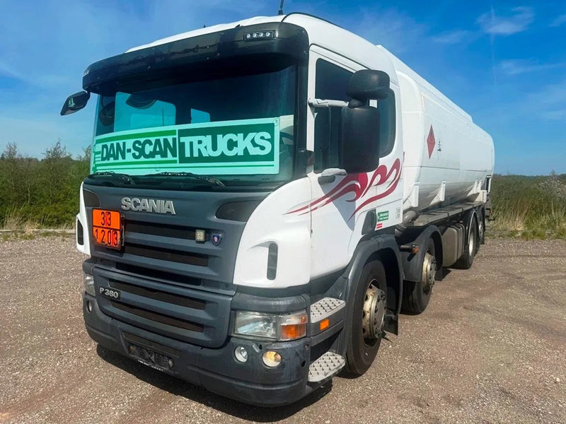 Scania P380 P380 8x2*6 .ADR/FL . 24200 L Tank - Air / Air suspension. - Tankwagen: afbeelding 4 Scania P380 P380 8x2*6 .ADR/FL . 24200 L Tank - Air / Air suspension. - Tankwagen: afbeelding 4