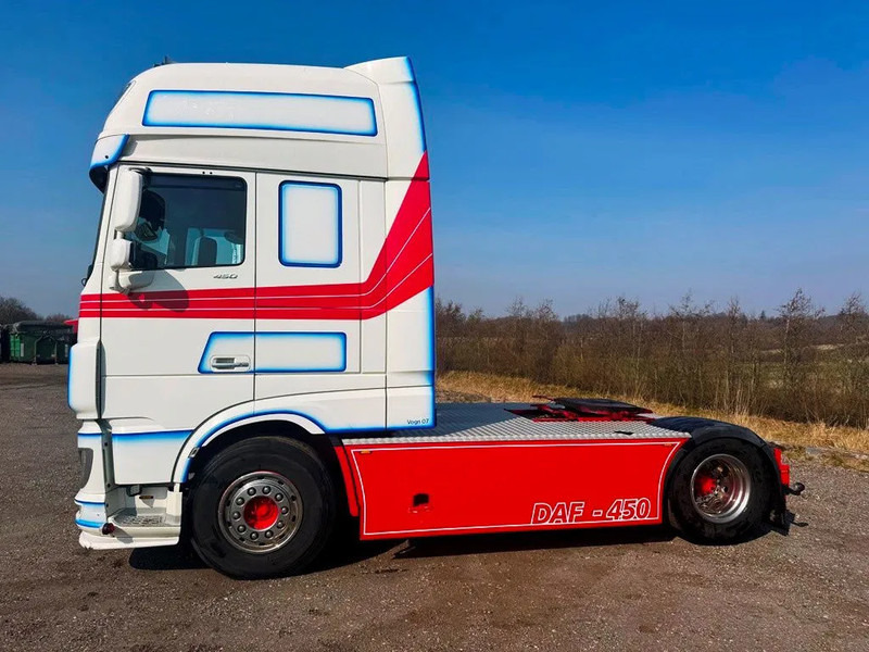 DAF XF 450 DAF XF 450 Special Interior. 706000 km. Euro 6 - Trekker: afbeelding 4 DAF XF 450 DAF XF 450 Special Interior. 706000 km. Euro 6 - Trekker: afbeelding 4