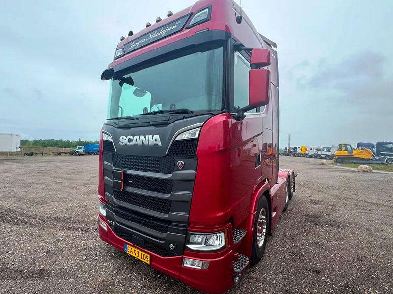 Scania 660S V8 NGS ADR EXIII . New Model Gearbox. Air / Air suspension. 2950mm weelbase. - Trekker: afbeelding 4 Scania 660S V8 NGS ADR EXIII . New Model Gearbox. Air / Air suspension. 2950mm weelbase. - Trekker: afbeelding 4