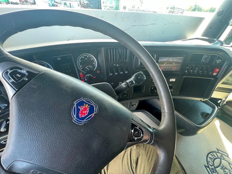 Trekker Scania R560 V8 Air / Air Suspension. only 623000km . Euro 5. Hydr. system.: afbeelding 16 Trekker Scania R560 V8 Air / Air Suspension. only 623000km . Euro 5. Hydr. system.: afbeelding 16