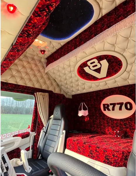 Scania R770 V8 NGS Special Interior. Only 110000 km. Air/ Air suspensiom. Hydr, system. - Trekker: afbeelding 3 Scania R770 V8 NGS Special Interior. Only 110000 km. Air/ Air suspensiom. Hydr, system. - Trekker: afbeelding 3