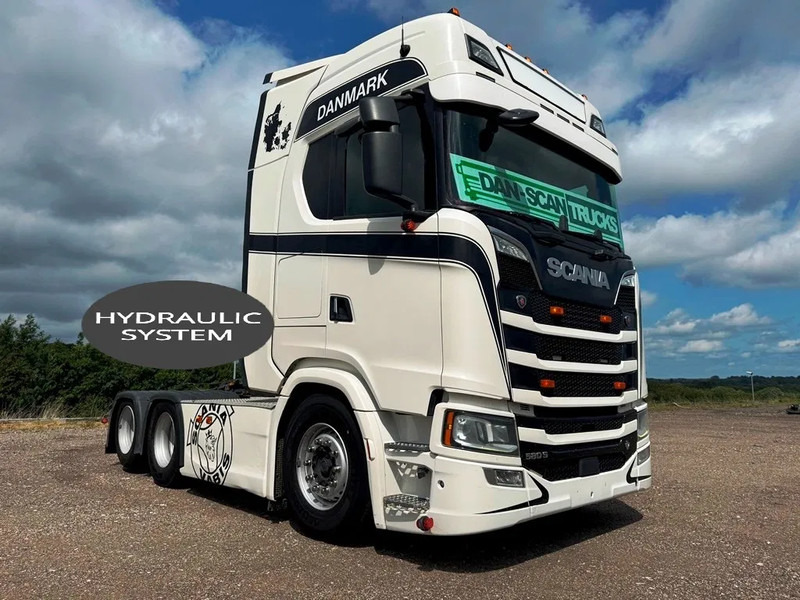 Scania S580 V8 NGS weelbase 2950mm. Air / Air suspension. Hydr. system. Air Cooler. Retarder - Trekker: afbeelding 4 Scania S580 V8 NGS weelbase 2950mm. Air / Air suspension. Hydr. system. Air Cooler. Retarder - Trekker: afbeelding 4