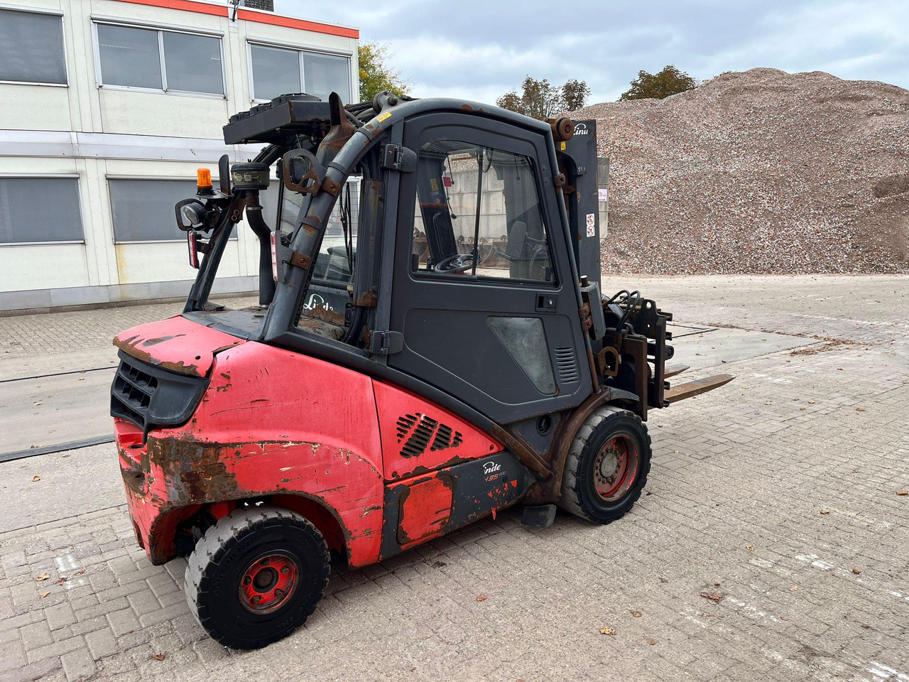 Linde H 35 - Heftruck: afbeelding 2 Linde H 35 - Heftruck: afbeelding 2