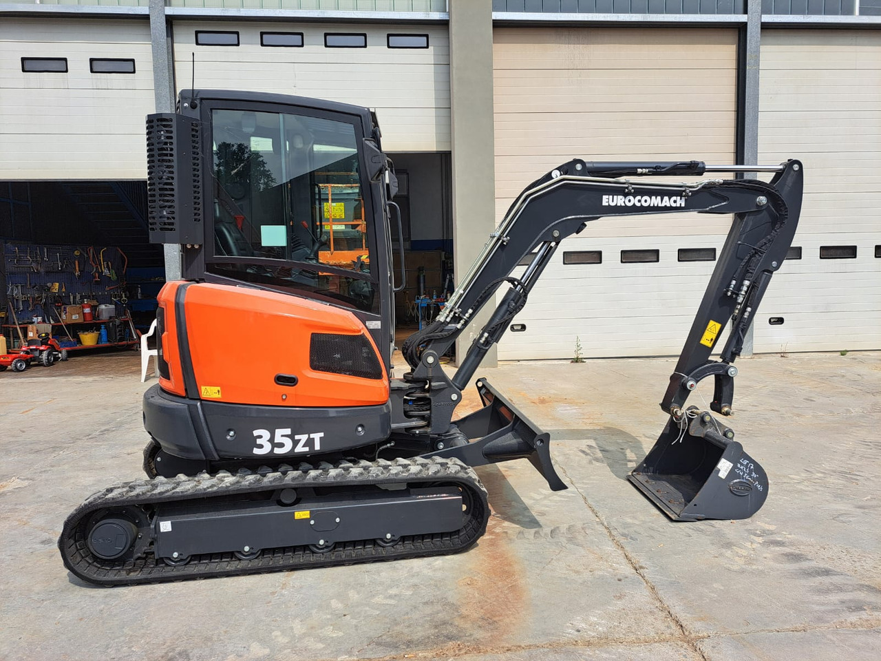 EUROCOMACH 35ZT - Rupsgraafmachine: afbeelding 1 EUROCOMACH 35ZT - Rupsgraafmachine: afbeelding 1