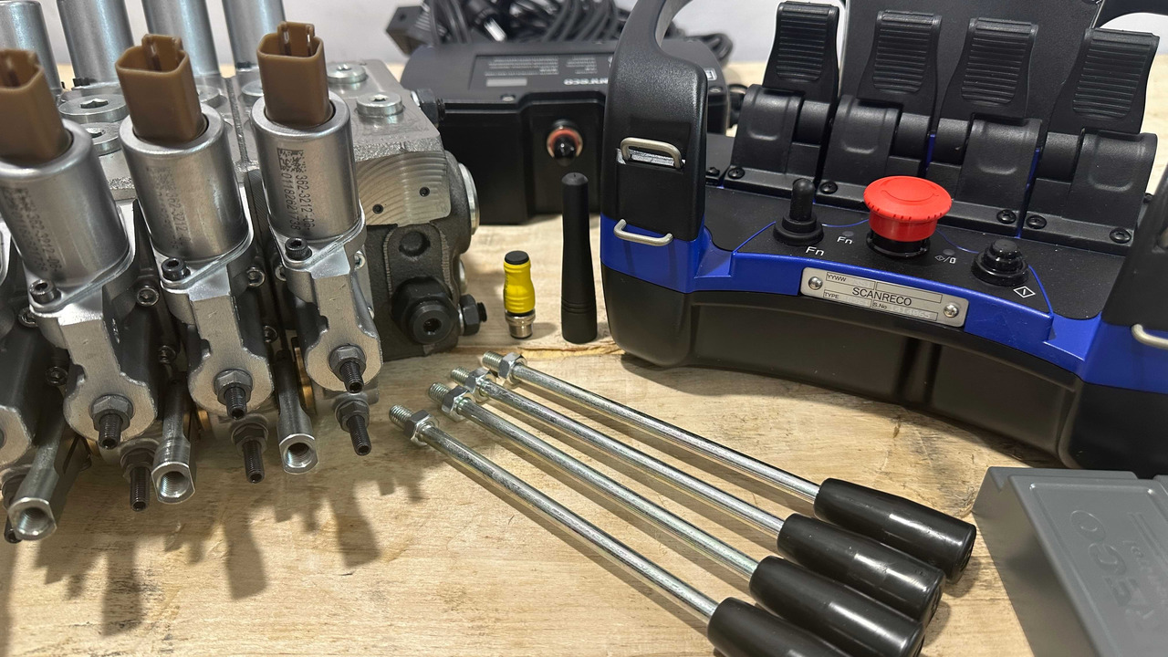 Set Scanreco G4 with Walvoil DPX100 Bandit Industries, DR Power Equipment - Stobbenfrees: afbeelding 4 Set Scanreco G4 with Walvoil DPX100 Bandit Industries, DR Power Equipment - Stobbenfrees: afbeelding 4