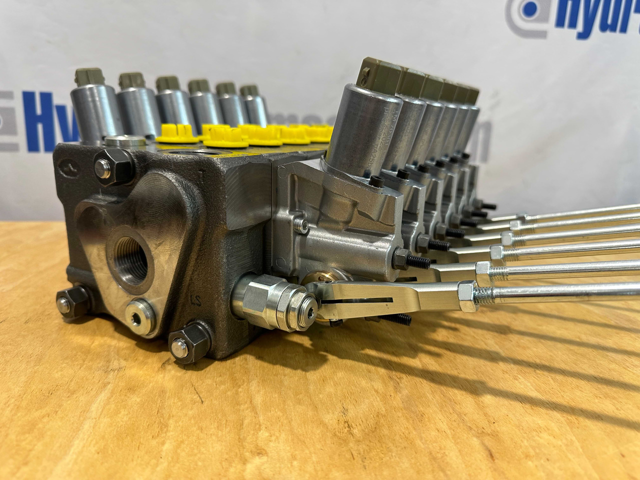 Set Scanreco RC400 with Walvoil DPX100 Liebherr, PM Group, Effer, Hiab - Uitrijwagen: afbeelding 3 Set Scanreco RC400 with Walvoil DPX100 Liebherr, PM Group, Effer, Hiab - Uitrijwagen: afbeelding 3