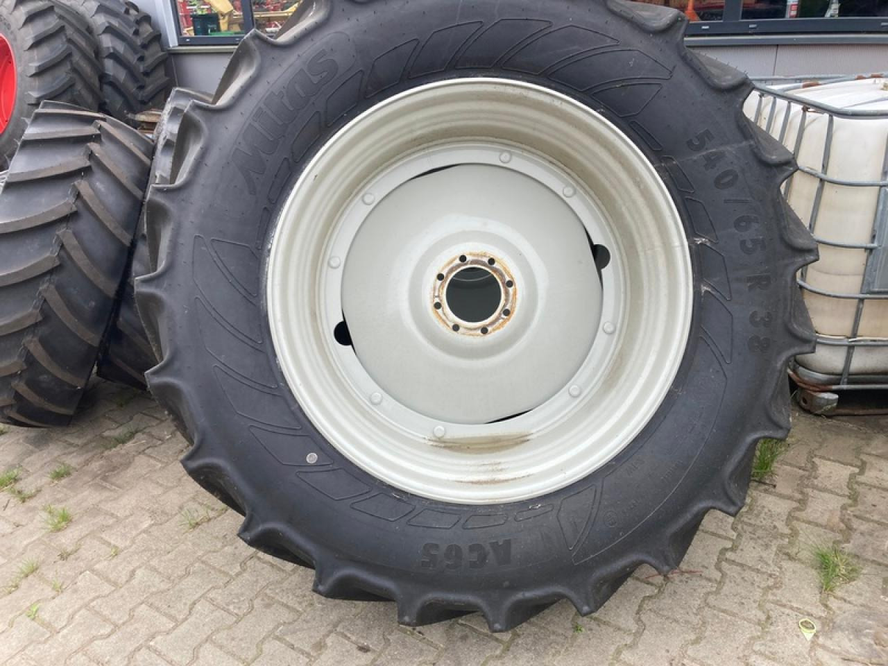 2X 440/65R28//2X 540/65R38 VALTRA - Band: afbeelding 5 2X 440/65R28//2X 540/65R38 VALTRA - Band: afbeelding 5