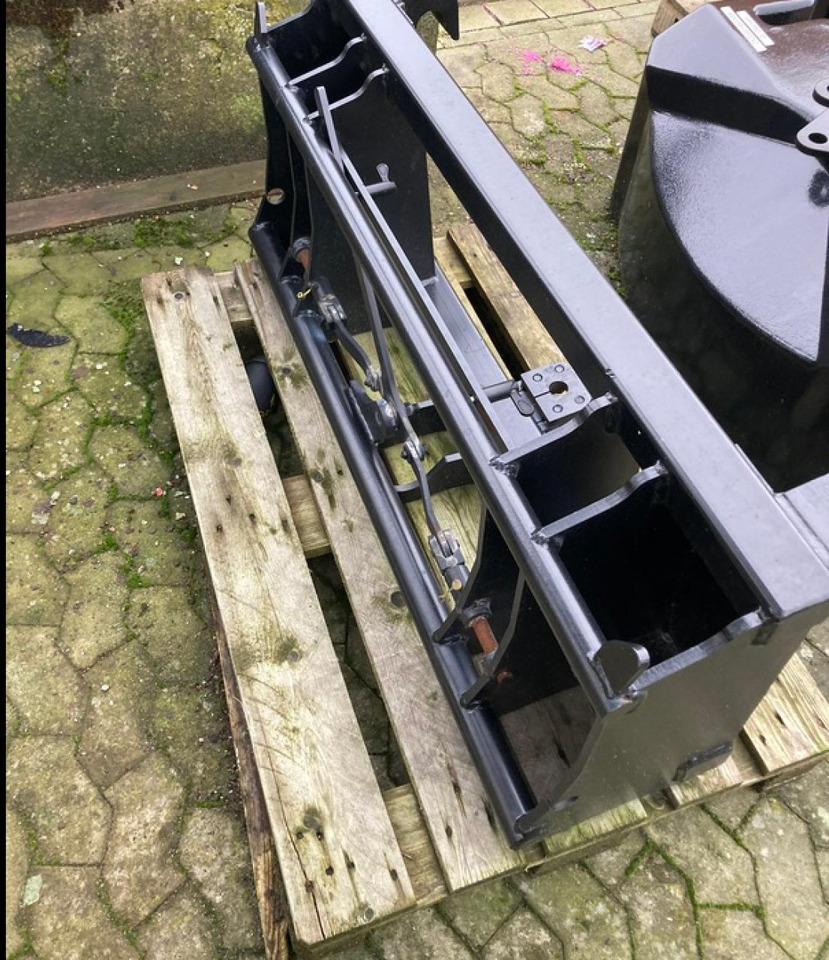 ADAPTER MERLO/EURO - Bak: afbeelding 2 ADAPTER MERLO/EURO - Bak: afbeelding 2